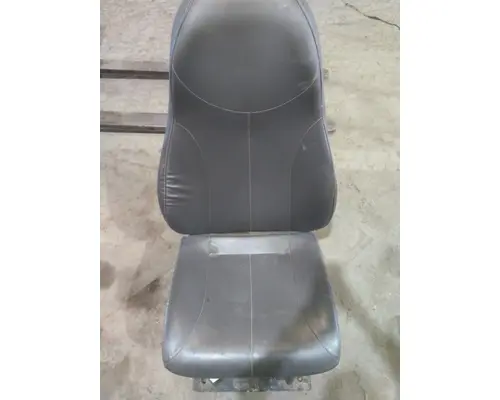 INTERNATIONAL 4400 SEAT, FRONT