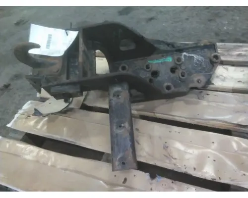 INTERNATIONAL 4400 SPRING HANGER