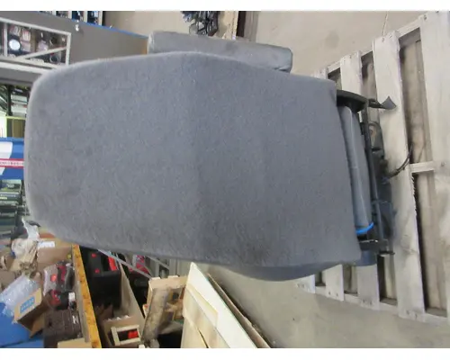 INTERNATIONAL 4400 Seat, Front