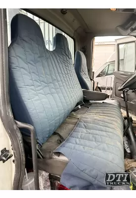 INTERNATIONAL 4400 Seat, Front