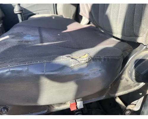 INTERNATIONAL 4400 Seat, Front