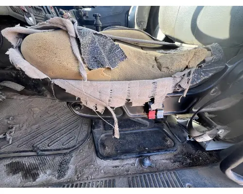 INTERNATIONAL 4400 Seat, Front