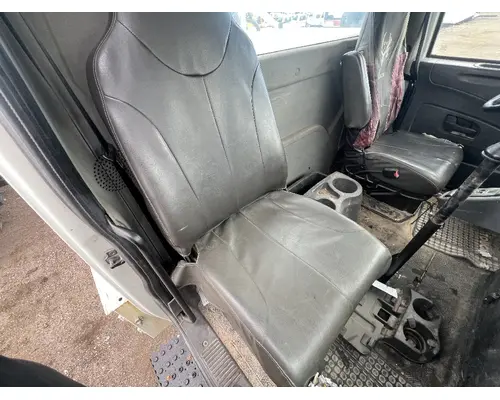 INTERNATIONAL 4400 Seat, Front