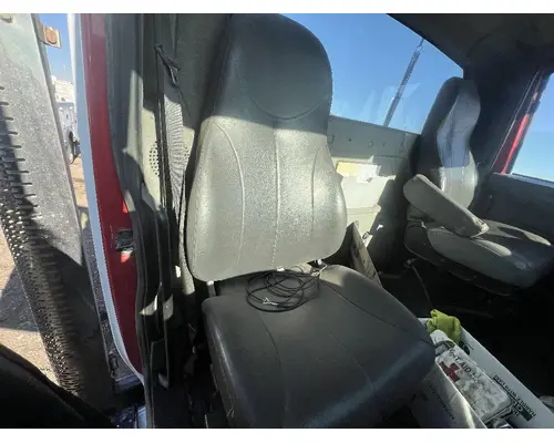INTERNATIONAL 4400 Seat, Front