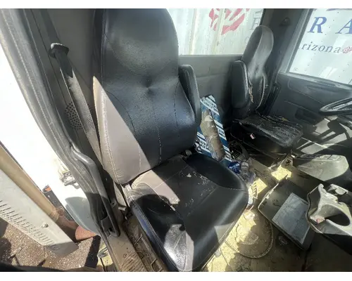 INTERNATIONAL 4400 Seat, Front