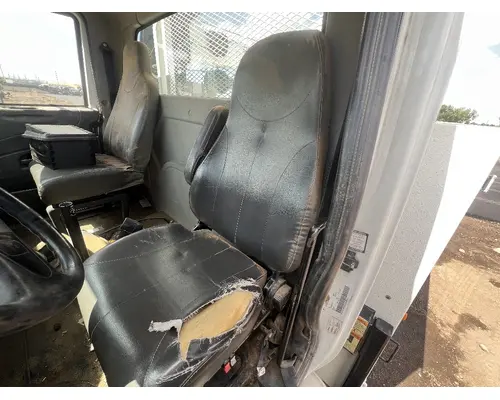 INTERNATIONAL 4400 Seat, Front