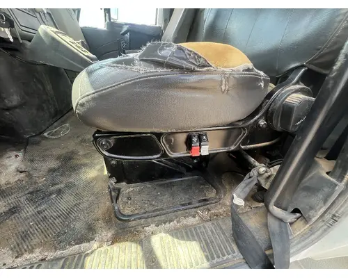 INTERNATIONAL 4400 Seat, Front