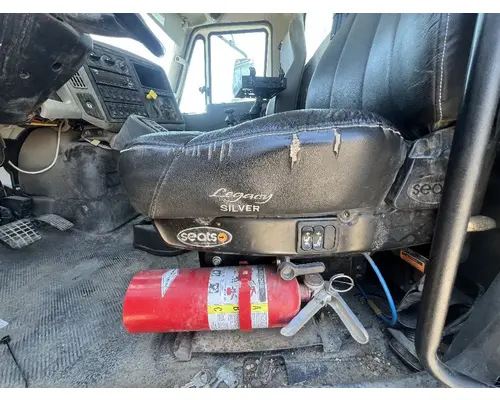 INTERNATIONAL 4400 Seat, Front