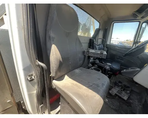 INTERNATIONAL 4400 Seat, Front