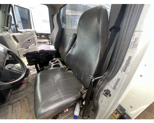 INTERNATIONAL 4400 Seat, Front