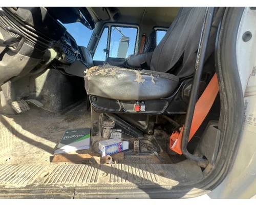 INTERNATIONAL 4400 Seat, Front