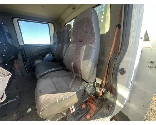 INTERNATIONAL 4400 Seat, Front