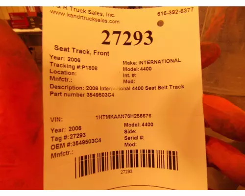 INTERNATIONAL 4400 Seat Belt