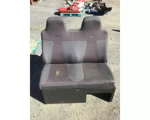 INTERNATIONAL 4400 Seat