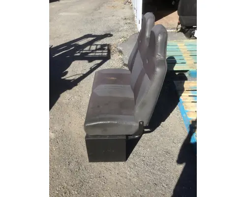 INTERNATIONAL 4400 Seat