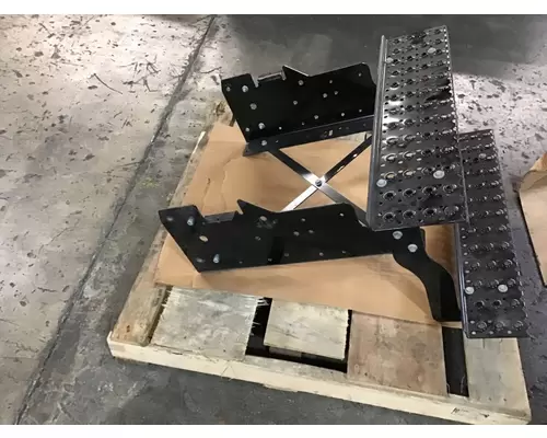INTERNATIONAL 4400 Step