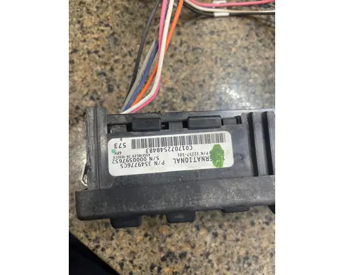 INTERNATIONAL 4400 Switch