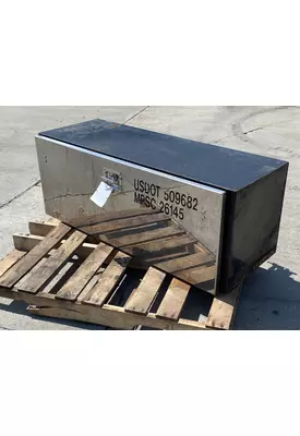 INTERNATIONAL 4400 Tool Box
