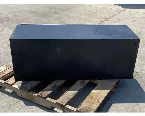 INTERNATIONAL 4400 Tool Box