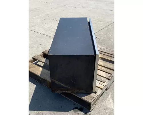 INTERNATIONAL 4400 Tool Box