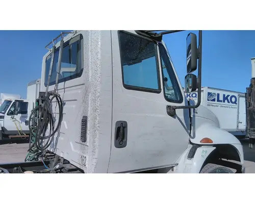 INTERNATIONAL 4400 WHOLE TRUCK FOR RESALE