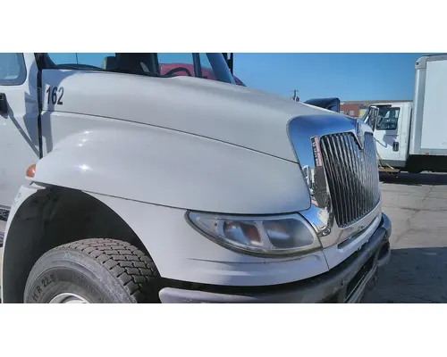 INTERNATIONAL 4400 WHOLE TRUCK FOR RESALE