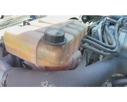 INTERNATIONAL 4400 WHOLE TRUCK FOR RESALE