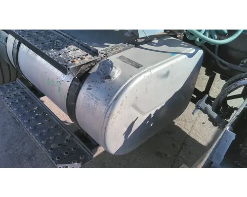 INTERNATIONAL 4400 WHOLE TRUCK FOR RESALE