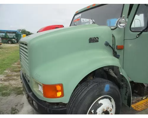 INTERNATIONAL 4600 1990-2002 HOOD