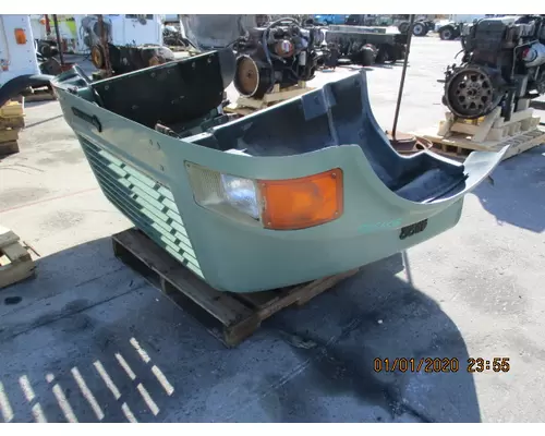 INTERNATIONAL 4600 1990-2002 HOOD