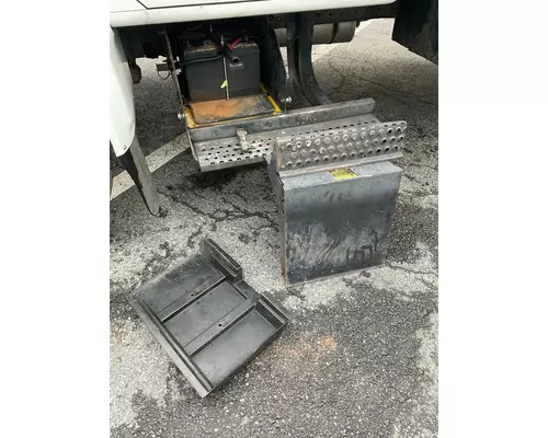 INTERNATIONAL 4600 Battery Box