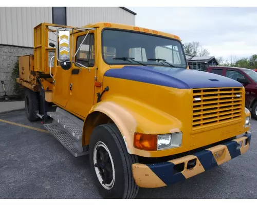 INTERNATIONAL 4600 Cab