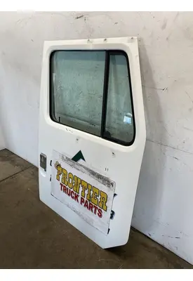INTERNATIONAL 4600 Door Assembly, Front