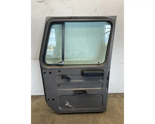 INTERNATIONAL 4600 Door Assembly, Front