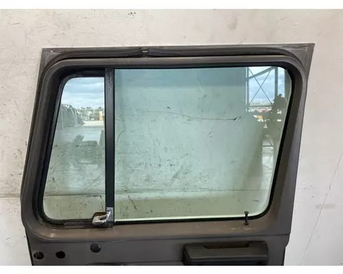 INTERNATIONAL 4600 Door Assembly, Front