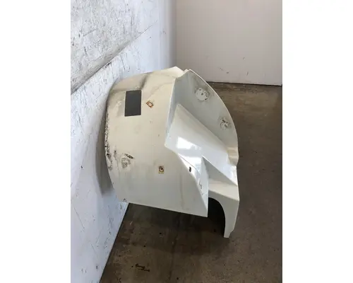 INTERNATIONAL 4600 Fender Extension