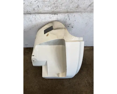 INTERNATIONAL 4600 Fender Extension