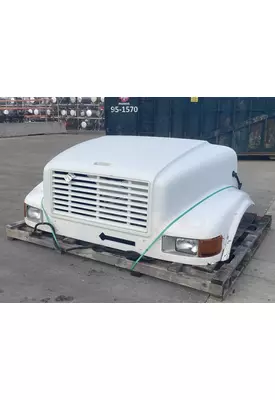 INTERNATIONAL 4600 Hood