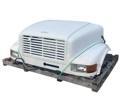 INTERNATIONAL 4600 Hood