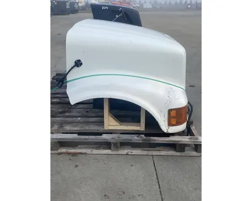 INTERNATIONAL 4600 Hood
