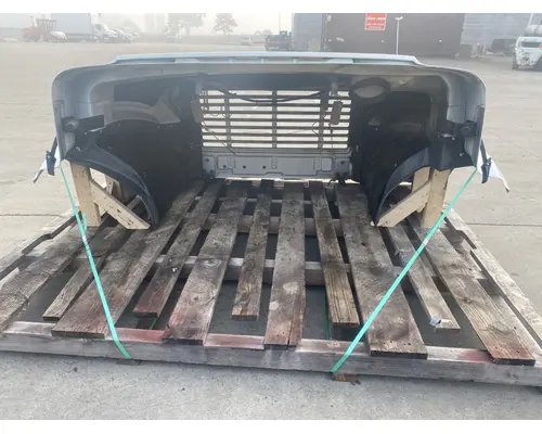 INTERNATIONAL 4600 Hood
