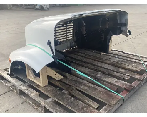 INTERNATIONAL 4600 Hood