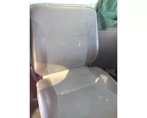 INTERNATIONAL 4700 / 4900 / 8100 / 8200 Seat, Front