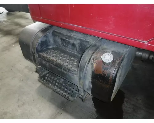 INTERNATIONAL 4700 / 4900 Fuel Tank