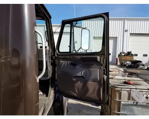 INTERNATIONAL 4700 1990-2002 DOOR ASSEMBLY, FRONT
