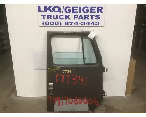 INTERNATIONAL 4700 1990-2002 DOOR ASSEMBLY, FRONT