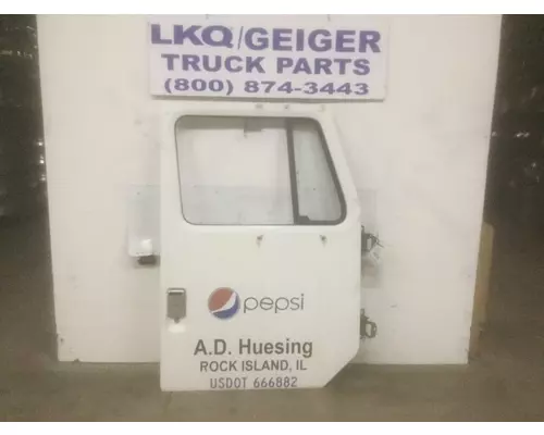 INTERNATIONAL 4700 1990-2002 DOOR ASSEMBLY, FRONT