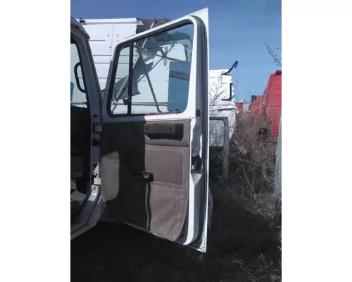 INTERNATIONAL 4700 1990-2002 DOOR ASSEMBLY, FRONT