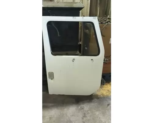 INTERNATIONAL 4700 1990-2002 DOOR ASSEMBLY, FRONT