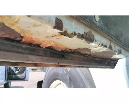 INTERNATIONAL 4700 1990-2002 DOOR ASSEMBLY, FRONT